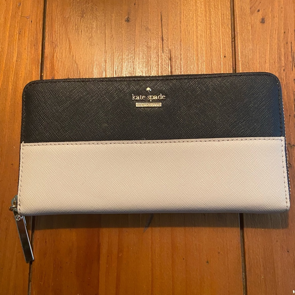 Kate Spade safiano leather long wallet with Striped Lining black and cream